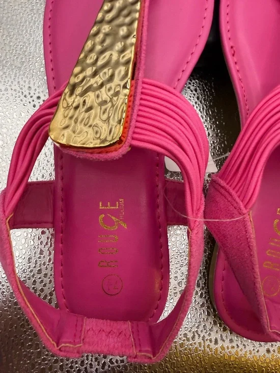 HOT PINK with Gold Women’s Sandals Size 7.5 - Picture 3 of 8